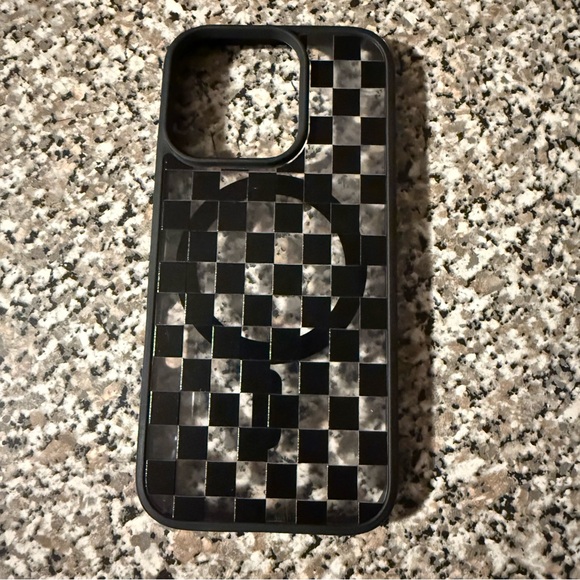 iPhone 16 Pro Checker MagSafe Case - Picture 1 of 2